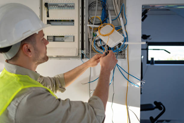 Best Circuit Breaker Repair  in Shady Hollow, TX